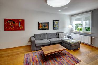 Ground-floor apartment with terrace and balcony