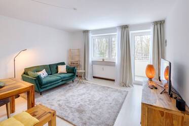 Nicely furnished, sunny apartment for rent