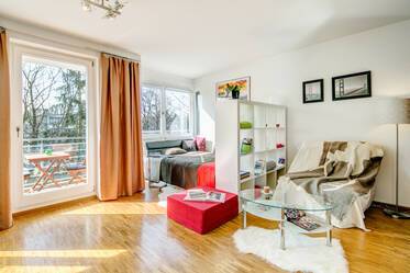 Nicely furnished apartment in Schwabing-West