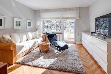 Bright 2-room apartment with south-loggia