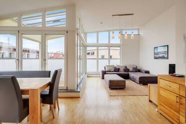 Furnished 4-room apartment at Theresienhöhe