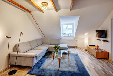 Attic apartment in quiet and good location for rent