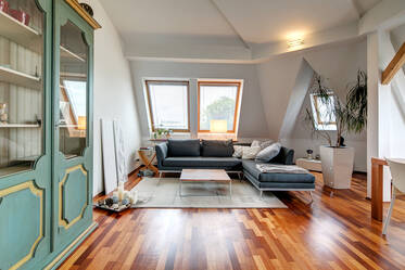 Sendling: Sehr schöne Dachgeschosswohnung