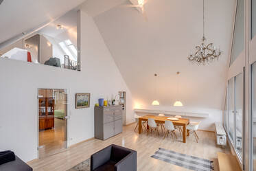 High-quality 4-room apartment 