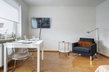 Furnished apartment at the Olympiapark with balcony