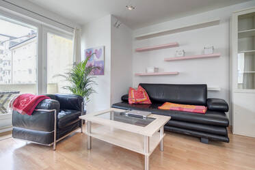 Nicely furnished apartment in Neuhausen