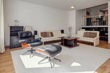Nice split-level townhouse with a terrace   
