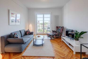 Very beautiful period apartment in good location Schwabing