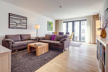 Bright and welcoming apartment near the English Garden
