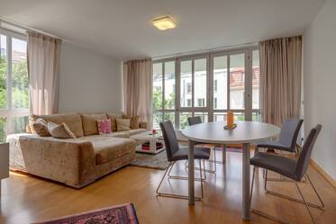 Kurfürstenplatz in Munich-Schwabing: 2-room apartment