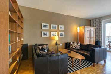 Light and charming apartment between Leopoldstraße and the English Garden, top location