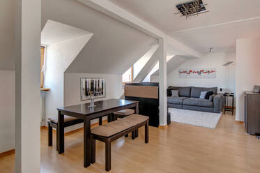 Modernly furnished apartment with washing machine and WiFi