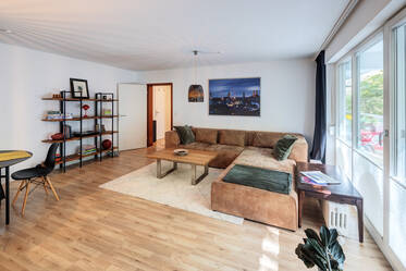 Lovely apartment with balcony between English Garden and Isar