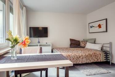 Top location: apartment near Münchner Freiheit