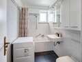 apartment München Neuhausen 01 bathroom 10004