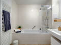 apartment München Lehel 02 bathroom 10112