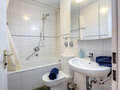 apartment München Schwabing-West 01 bathroom 10148