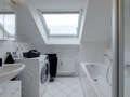 attic apartment München Trudering 04 bathroom 10283
