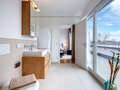attic apartment München Am Hart 02 bathroom 10425