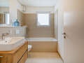 attic apartment München Am Hart 01 bathroom 10439