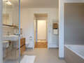 apartment München Am Hart 03 bathroom 10454