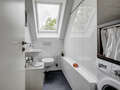 attic apartment München Obersendling 01 guest toilet 10566