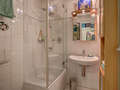 apartment München Schwabing-Georgenschwaige 02 bathroom 10584