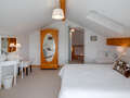maisonette-gallery apartment Tutzing 05 sleeping area 10604
