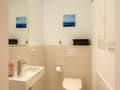 apartment München Nymphenburg 01 guest toilet 10628