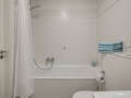 apartment München Au-Haidhausen 02 bathroom 10648