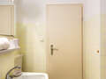 apartment München Berg am Laim 02 bathroom 10726