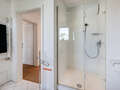 roof terrace apartment München Bogenhausen 04 bathroom 10781