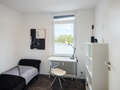 apartment München Neuhausen 02 Workspace/Guestroom 10865