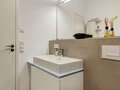 gallery apartment  München Maxvorstadt 04 bathroom 10881
