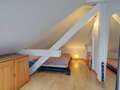 attic apartment München Pullach im Isartal 01 2. sleeping area 10907
