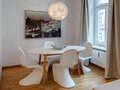 apartment München Glockenbachviertel 02 living room 10946