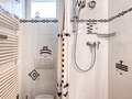 studio München Schwabing (links der Leopoldstraße) 02 bathroom 1095