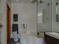 apartment München Haidhausen 02 bathroom 10977