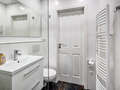 apartment München Arabellapark 02 bathroom 11073
