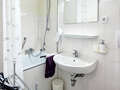 apartment München Olympiadorf 01 bathroom 11239