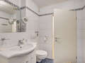 apartment München Schwabing-West (rund um den Hohenzollernplatz) 02 bathroom 11568