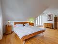 semi-detached house München Harlaching 01 1. bedroom 11748
