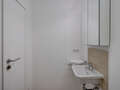 apartment München Schwabing (links der Leopoldstraße) 02 guest toilet 11895