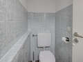apartment München Neuhausen 02 guest toilet 12163