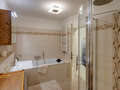 apartment München Moosach 01 bathroom 12283