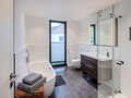 apartment München Pasing 01 bathroom 12344
