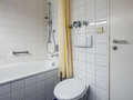 apartment München Schwabing-Nord (zw. Belgrad- & Leopoldstraße) 02 bathroom 1238