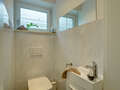 townhouse Baldham Vaterstetten 01 guest toilet 12473