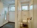 townhouse Baldham Vaterstetten 02 guest toilet 12473