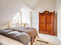 attic apartment München Nymphenburg 03 1. bedroom 12497